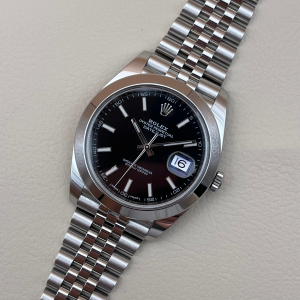 Rolex Datejust 41 Black Dial Jubilee - Ref.: 126300 - Box + Papers
