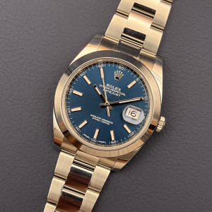 Rolex Datejust 41 Blue Dial - Ref.: 126300 - Box + Papers