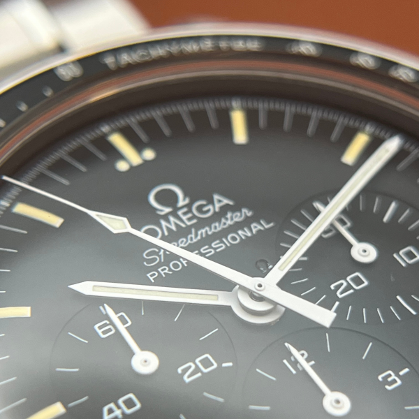 OMEGA Speedmaster Professional 3570.50 TRITIUM PATINA - 1998 - Box+Card – Bild 2